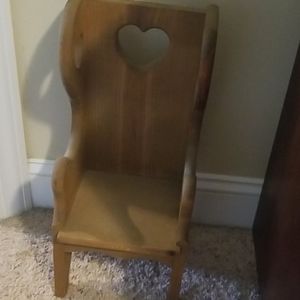 Wooden doll/bear chair